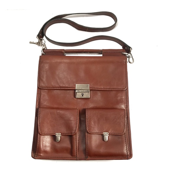Vintage Handbags - Vintage Brown Leather Key Lock Saddle Shoulder Bag
